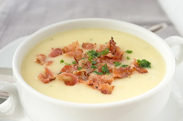 Champagnersuppe mit Speck