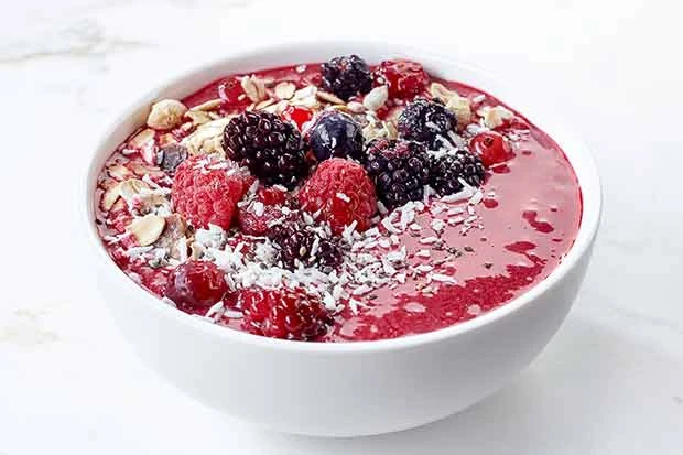 Erdbeer-Smoothie-Bowl