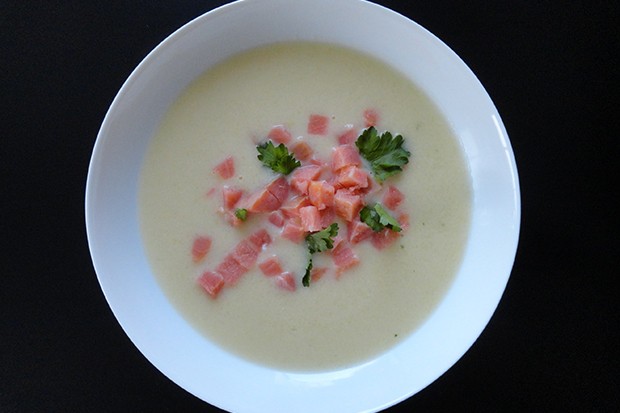 Kartoffelsuppe mit Räucherlachs