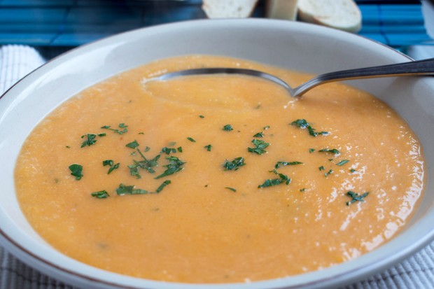 Pastinakensuppe mit Linsen