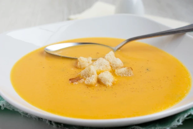 Karotten-Ingwersuppe mit Kokosmilch