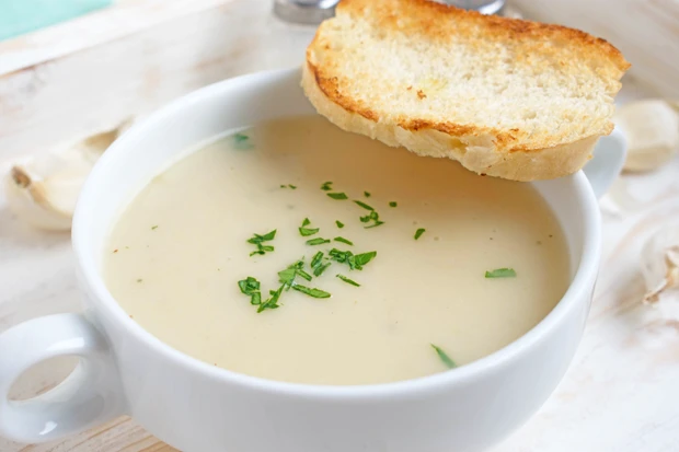 Knoblauchrahmsuppe