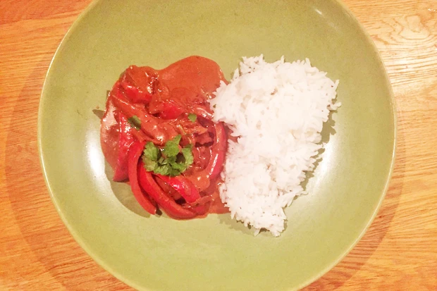 Vegetarisches Boeuf Stroganoff mit Halloumi