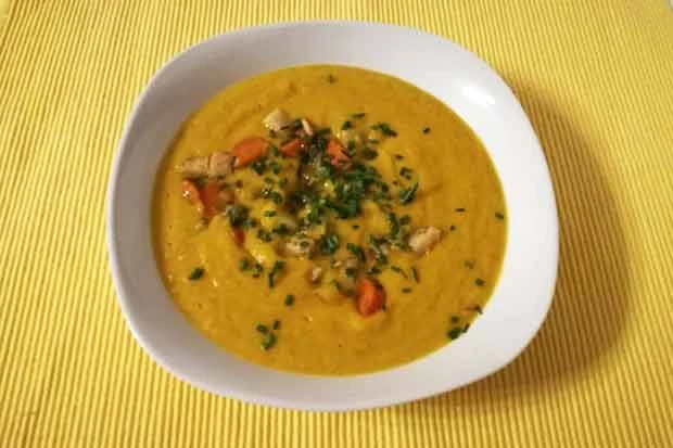 Gem&uuml;secremesuppe