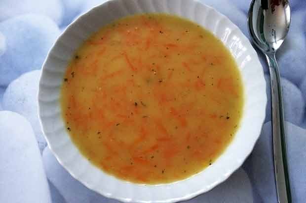 Kartoffelsuppe mit Karotte