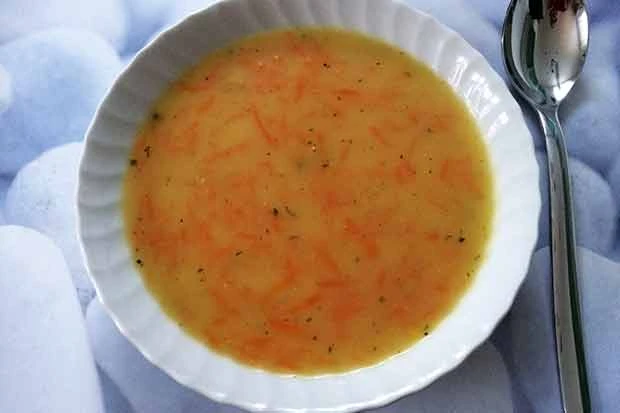 Kartoffelsuppe mit Karotte