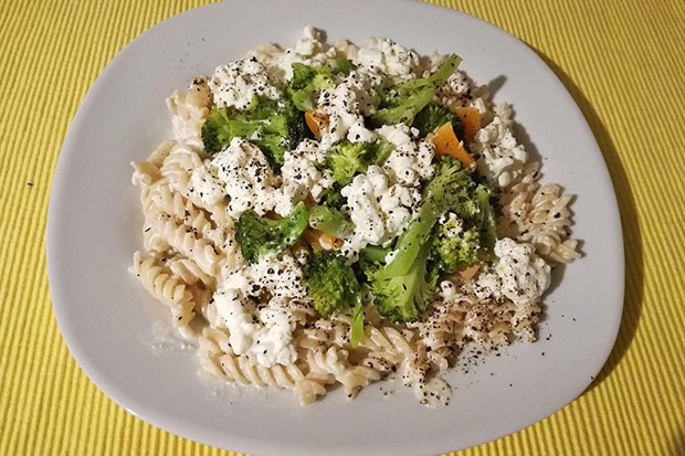 Dinkel-Nudel mit Gemüse