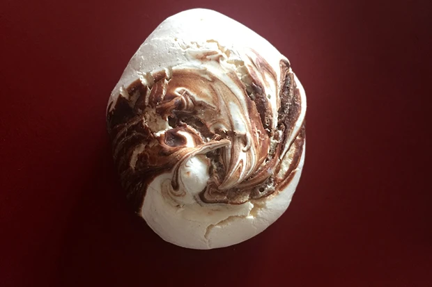Schoko-Baiser-Wirbel