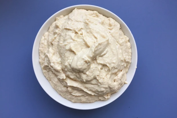 Hummus mit Mandeln
