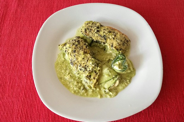 Überbackene Zucchiniröllchen