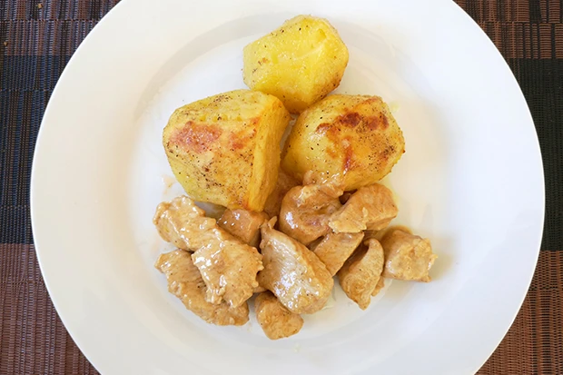 Putengeschnetzeltes in Wei&szlig;wein Chilliso&szlig;e