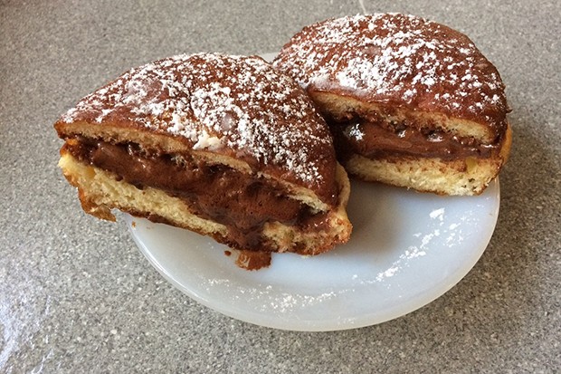 Krapfen mit Parisercreme