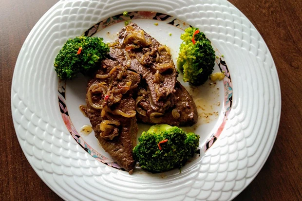 Italienische Kalbsleber mit Brokkoli