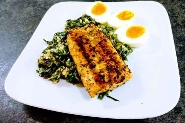 Lachsfilet auf B&auml;rlauchspinat