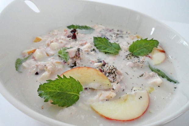 Mandelmilch mit Müsli
