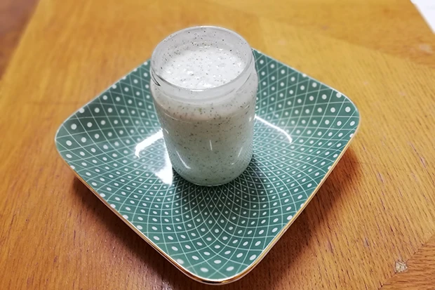 Sch&uuml;ttel-Joghurt Kr&auml;uter Dressing