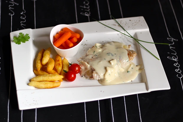 Putenschnitzel &agrave; la Cordon Bleu