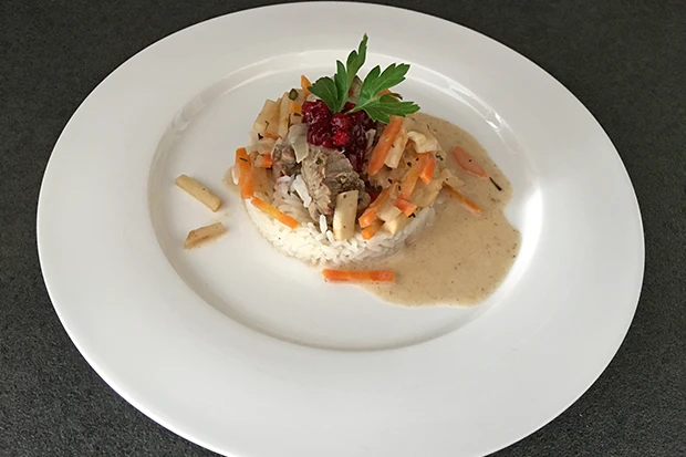 Schweinefilet mit Wurzelgem&uuml;se und Sauce