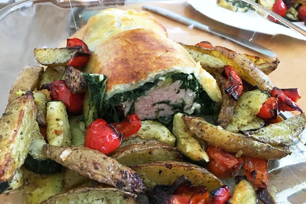 Schweinefilet im Bl&auml;tterteigmantel mit Ofengem&uuml;se