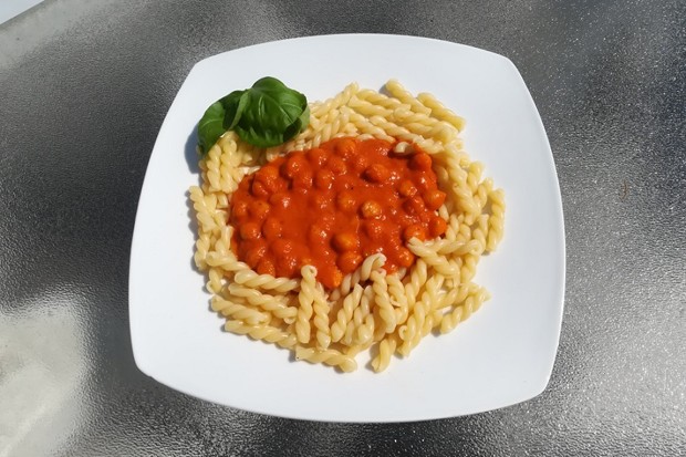 Nudeln mit Kichererbsen