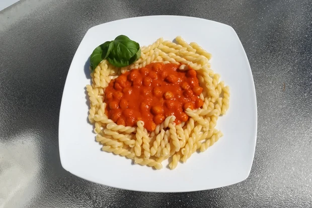 Nudeln mit Kichererbsen