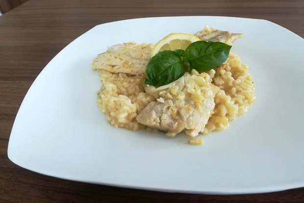 Kabeljaufilet auf Zitronenrisotto