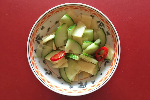 Asiatischer Gurken- und Bambussalat