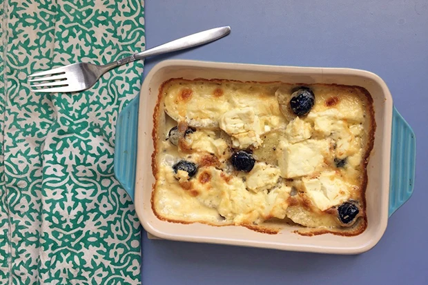 Erd&auml;pfelauflauf mit Feta und Oliven