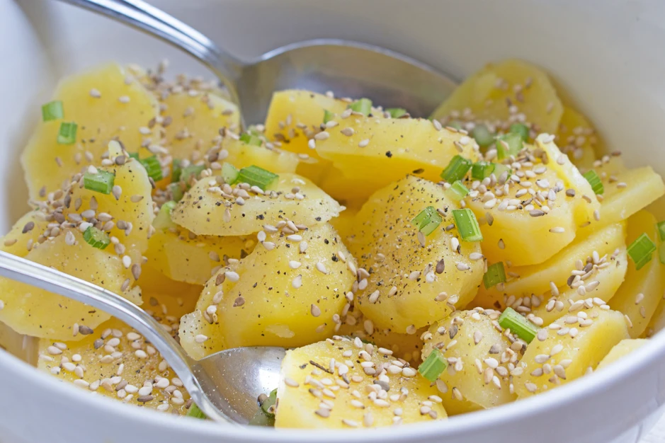 Koreanischer Kartoffelsalat
