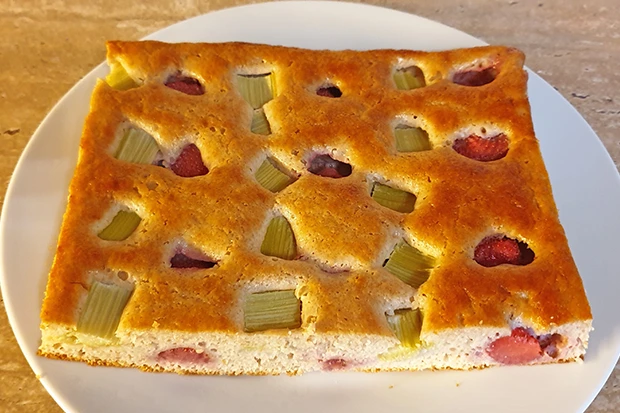 Erdbeer-Rhabarber Kuchen