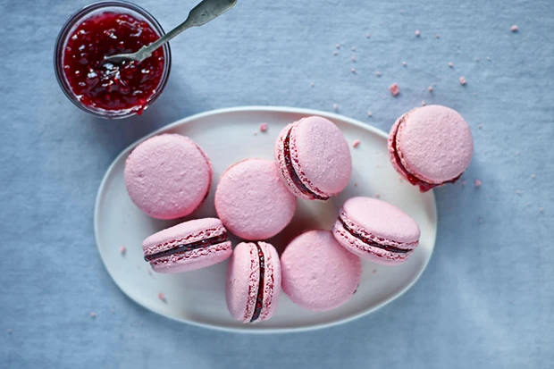Erdbeer Macarons
