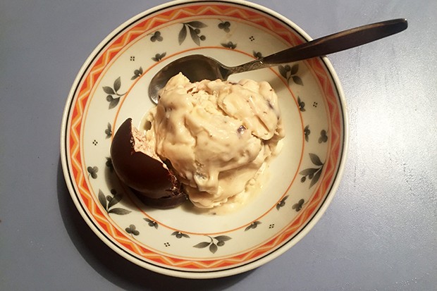 Bananen-Schwedenbomben-Eis