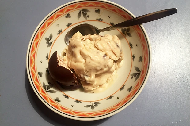 Bananen-Schwedenbomben-Eis