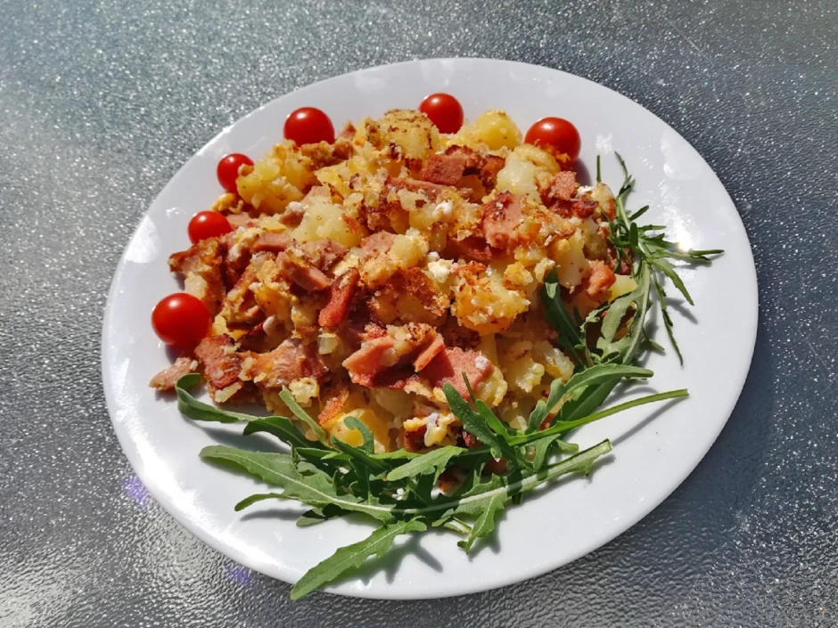Röstkartoffel mit Leberkäse