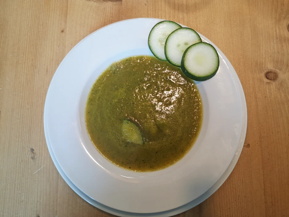 Gurkensuppe