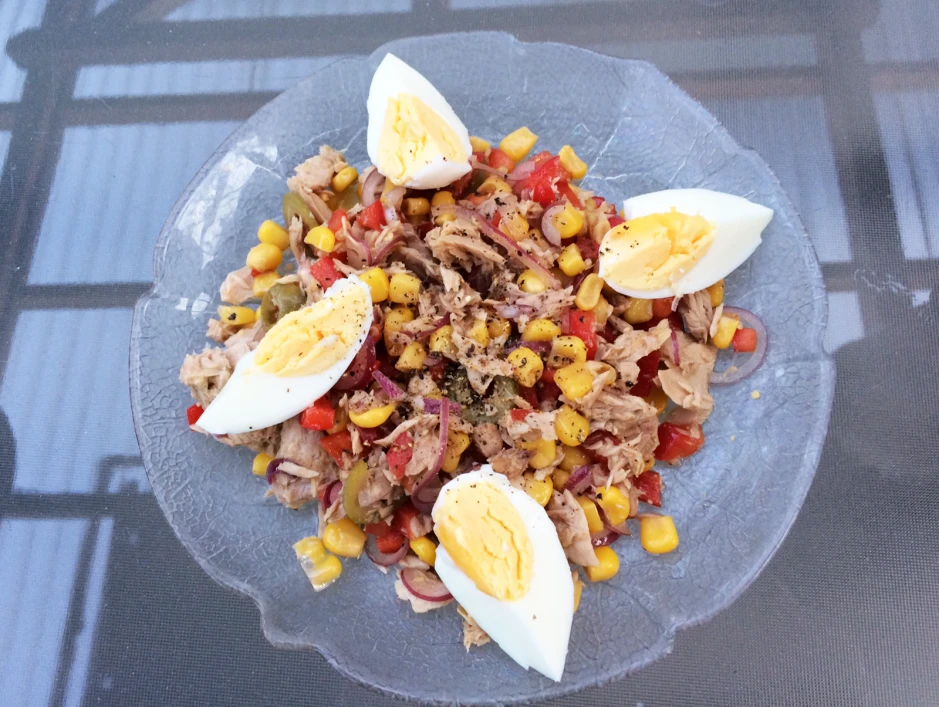 Thunfischsalat mit Ei