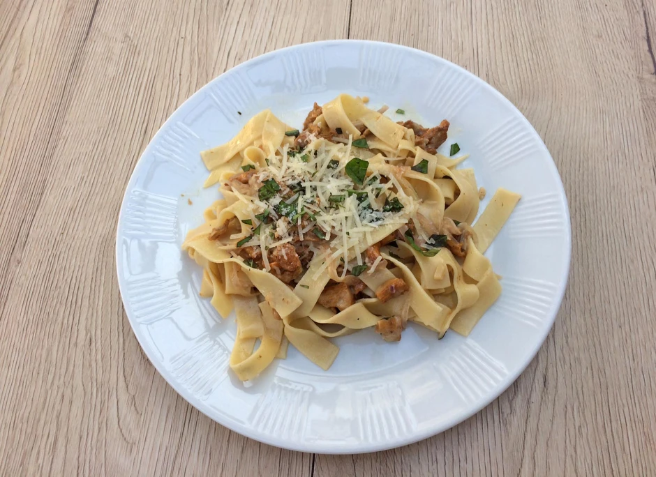 Eierschwammerl mit Bandnudeln