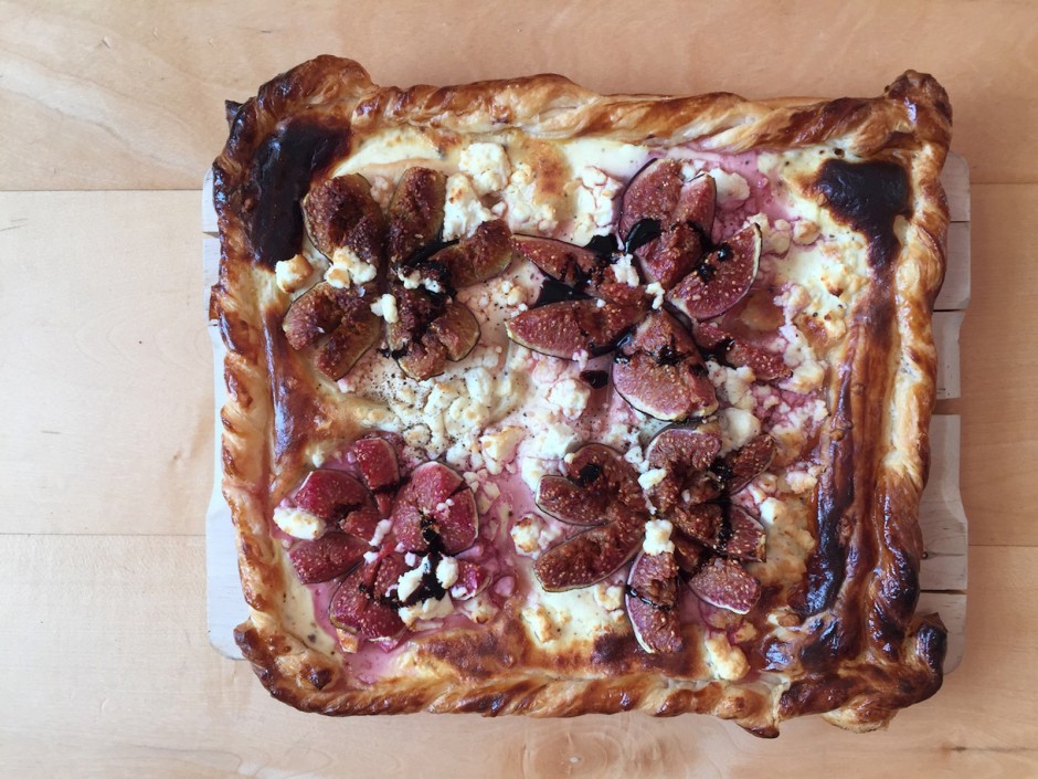 Pikante Feigentarte mit Schafkäse