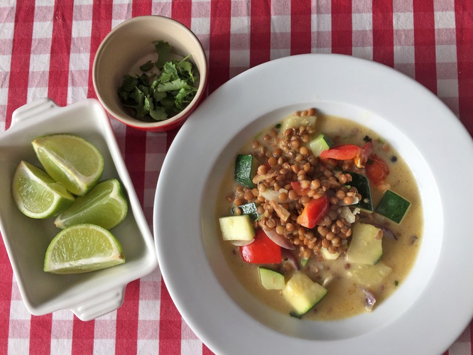 Zucchini-Curry mit Linsen