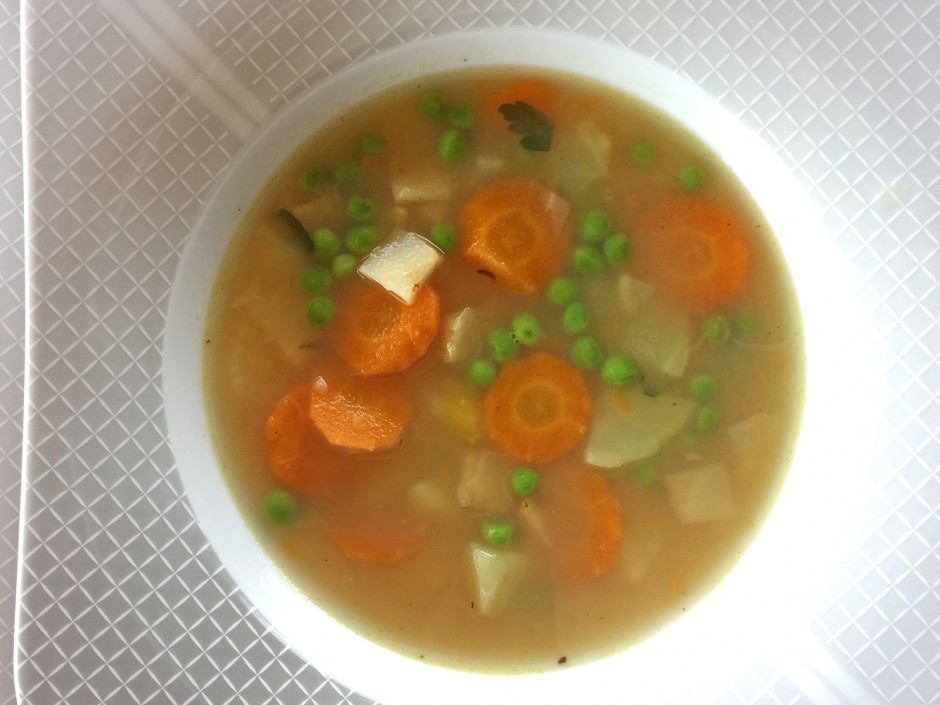 Omas Gemüsesuppe