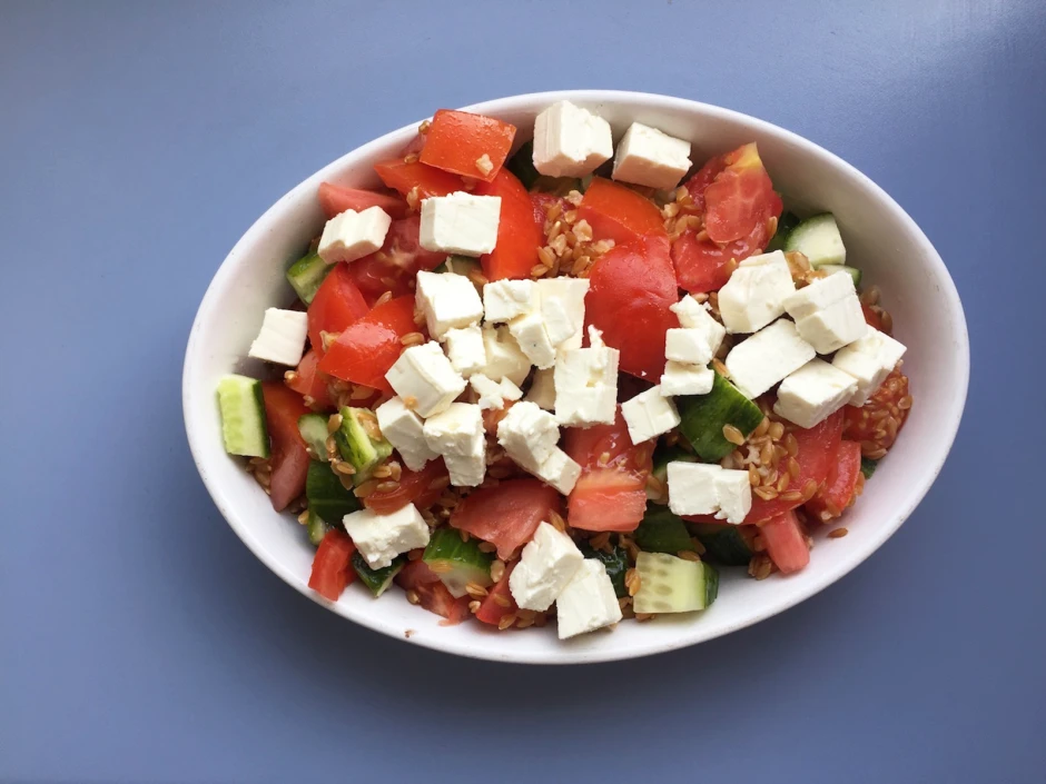 Einkornsalat mit Tomaten und Feta