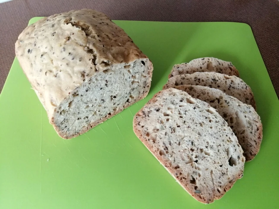 Dinkel-Wei&szlig;brot mit Flohsamenschalen