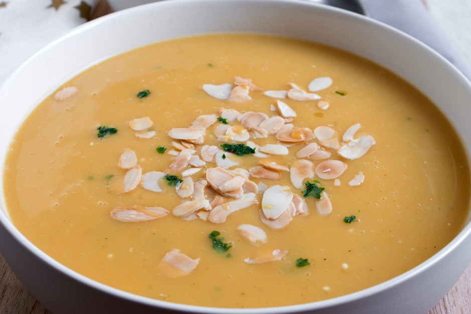 Karottensuppe mit Orangensaft