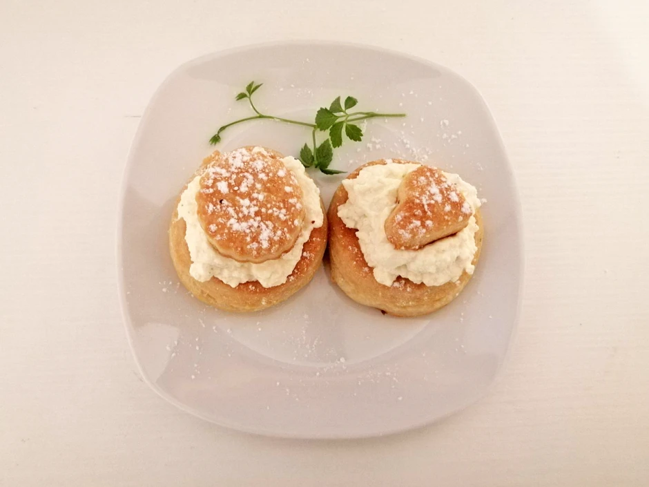 Topfen-Dinkel-Bl&auml;tterteig-T&ouml;rtchen