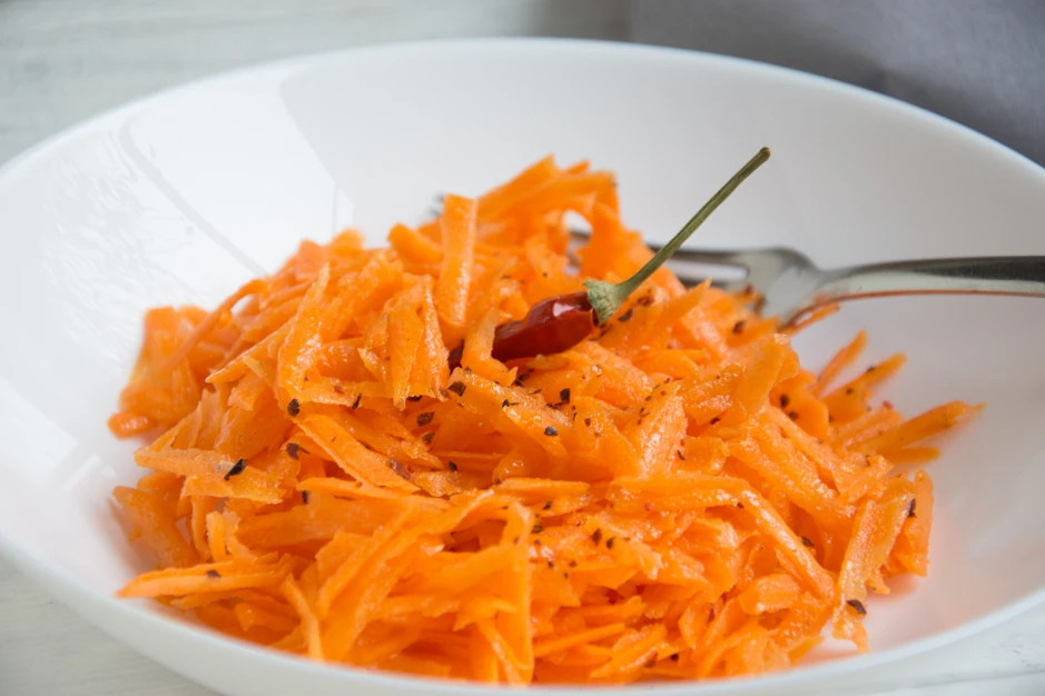 Karottensalat mit Chili