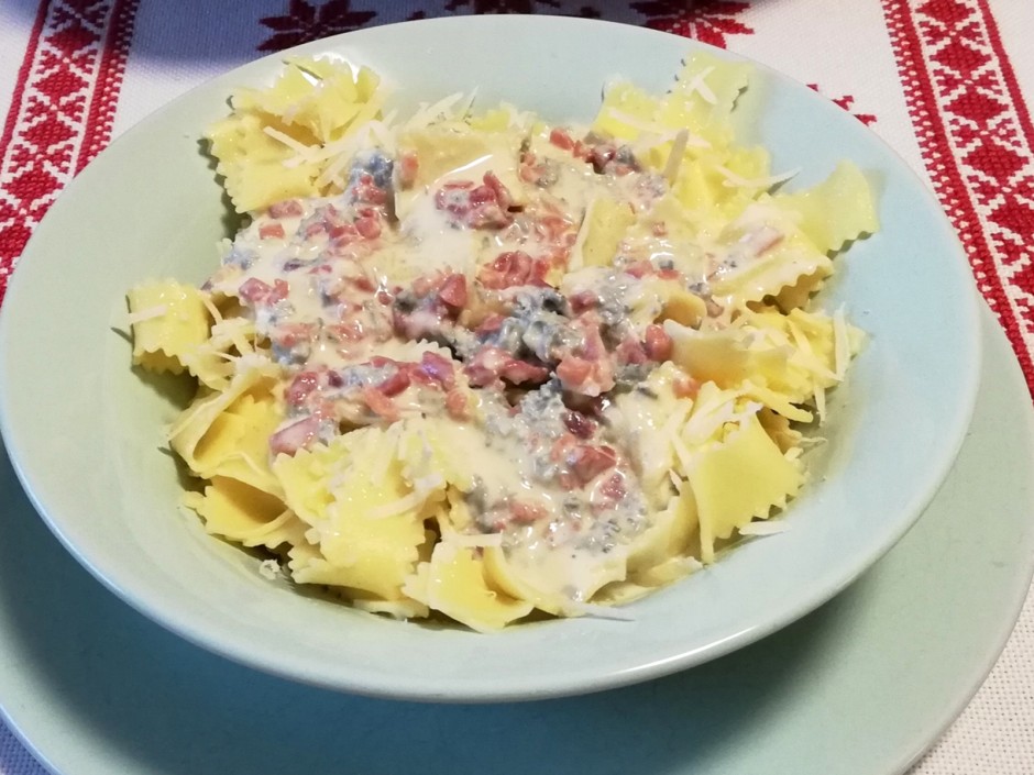 Pasta mit Gailtaler Schinkenspeck und Gorgonzola
