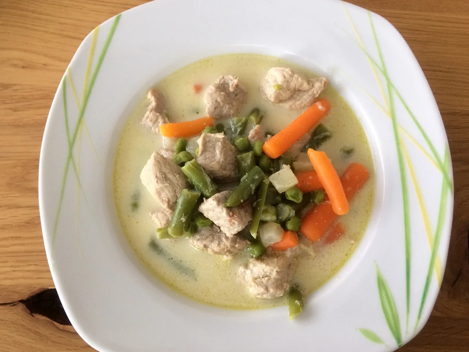 Gemüseeintopf mit Schweinefleisch