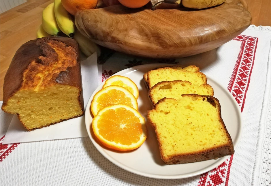 Saftiger Orangenkuchen