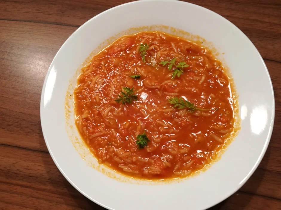 Basmatireissuppe auf indische Art