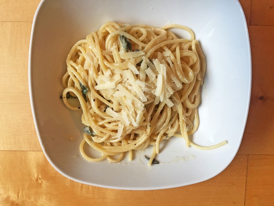 Spaghetti in Salbeibutter